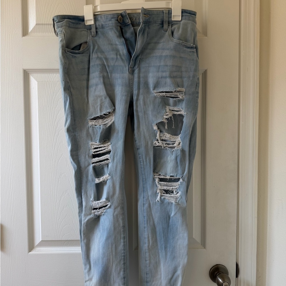 American Eagle Outfitters Light Blue Distressed Skinny Jeans